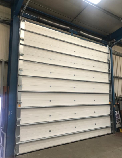 자동 성형 및 비상 해제 방화 롤링 셔터 도어 수출업체를 갖춘 고보안 잠금 소방서 산업용 섹션 도어