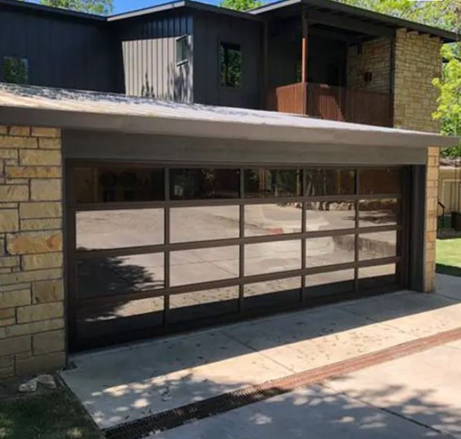 방수 등급 3 투명 유리 우수한 내풍성 산업용 오버헤드 튼튼한 섹션 차고 문 (수동 또는 자동)